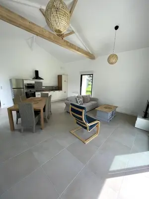 Cuisine ou kitchenette dans l'établissement La Fontaine