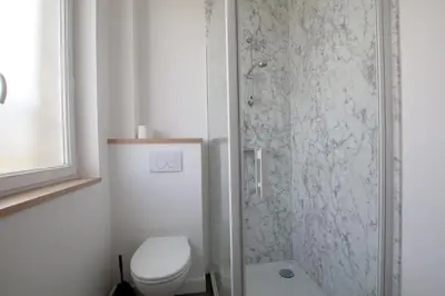 Salle de bains dans l'établissement Le Logis d'Anaïs