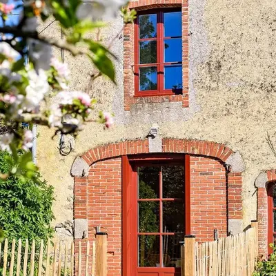 Maison rénovée à Mortagne-sur-Sèvre avec terrasse et WiFi - FR-1-426-599