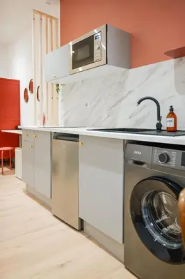 Cuisine ou kitchenette dans l'établissement charmant studio - coeur de ville - 2 personnes