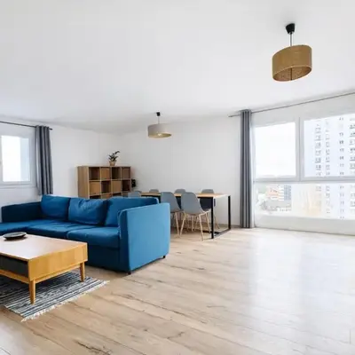 New L'Alexandre Comfort Space and View