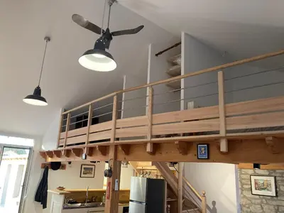 Cuisine ou kitchenette dans l'établissement Atelier l'Hirondelle climatisé