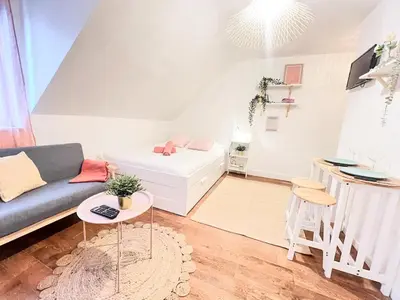 Coin salon dans l'établissement Studio cosy Centre-ville, proche gare et plage
