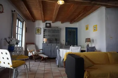 Coin salon dans l'établissement NO000-22C-Mais 5 pièces - 6 couchages NOIRMOUTIER EN L'ILE
