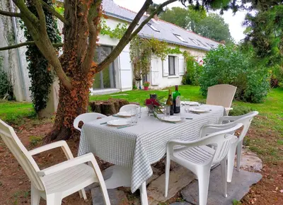 Jardin de l'établissement Au bord du lac Vioreau 44