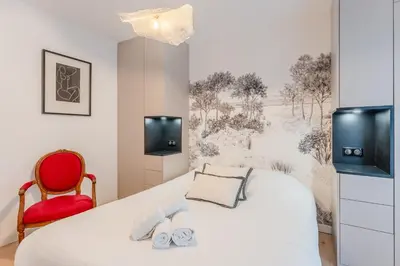 Télévision ou salle de divertissement dans l'établissement Fleur de Sel - Centre de Nantes avec parking