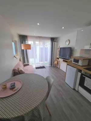 Cuisine ou kitchenette dans l'établissement Mon boudoir en bord de mer