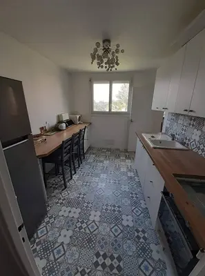Cuisine ou kitchenette dans l'établissement APPART T4 ANGERS Centre