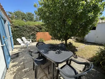 Jardin de l'établissement NO000-04V Mais 3 pièces- 4 couchages NOIRMOUTIER EN L'ILE