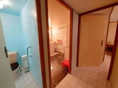 Salle de bains dans l'établissement Gîte de pêche