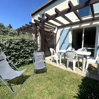 Cottage T3 avec terrasse sur le Golf - piscine