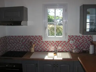 Cuisine ou kitchenette dans l'établissement NO000-05D Mais 4 pièces - 6 couchages NOIRMOUTIER