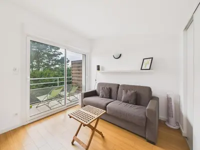 Coin salon dans l'établissement Appartement pour 4, piscine, mer à 150 m