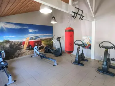 Salle ou équipements de sports de l'établissement Mobil Home Spacieux pour 6 avec Terrasse - API-1-52-1464