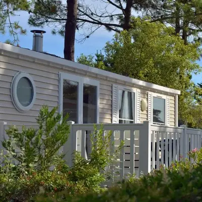 Mobil-home avec terrasse
