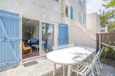 Balcon ou terrasse dans l'établissement GU010-066 Maison 4 pièces- LA GUERINIERE- LES SABLES D'OR