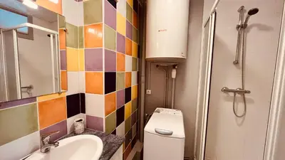 Salle de bains dans l'établissement Océan immersif, appartement du front de mer