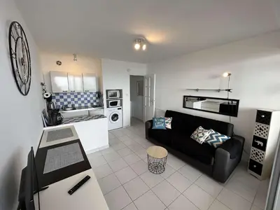 Cuisine ou kitchenette dans l'établissement SJ080-246 - Appart Studio 2 couchages - SAINT JEAN DE MONTS