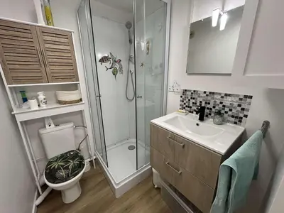 Salle de bains dans l'établissement SJ260-200 - Appart 2 pièces mezzanine - 4 couchages SAINT JEAN DE MONTS