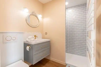 Salle de bains dans l'établissement Logement PRO, Travailleur, En semaine uniquement