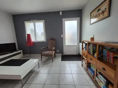 Bibliothèque dans la maison de vacances