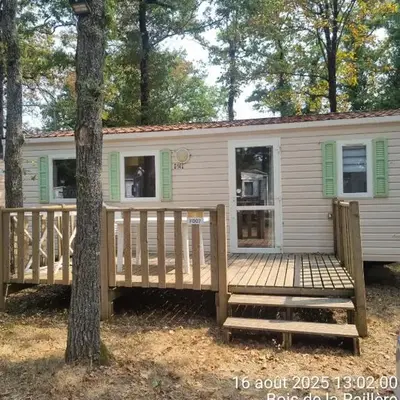 Mobil home confort 3 chambres pour 6 personnes - Idéal séjour Puy duFou F007
