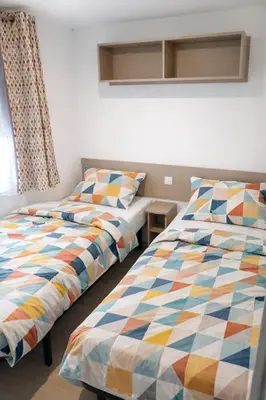 Plan de l'établissement Le Cocon des Pins - Mobilhome 6 pers, piscine