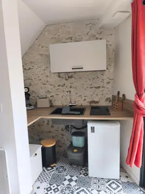 Cuisine ou kitchenette dans l'établissement Le Nautile - petit déjeuner - 10mn du Parc