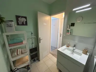 Salle de bains dans l'établissement SH020-022 - Appart 2 pièces 4 couchage- SAINT HILAIRE DE RIEZ