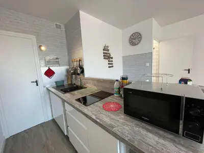 Cuisine ou kitchenette dans l'établissement SH210-37D - Appart 2 pièces 4 couchages - SAINT HILAIRE DE RIEZ