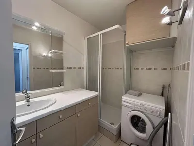 Salle de bains dans l'établissement SH380-043 - Appart 2 pièces 4 couchages - SAINT HILAIRE DE RIEZ