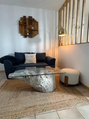 Coin salon dans l'établissement Studio cosy vue mer - Plage à 150m