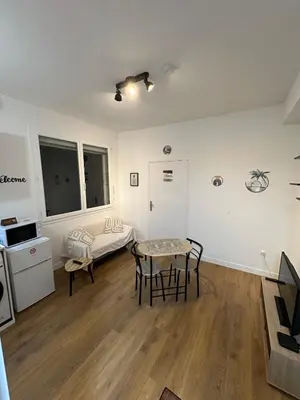 Cuisine ou kitchenette dans l'établissement Joli T2 cosy à Angers, calme et tout équipé