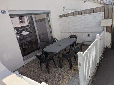 Plan de l'établissement entre vieux port et thalasso