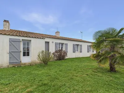 Jardin de l'établissement 800m de la plage, jolie maison pour 6 avec jardin