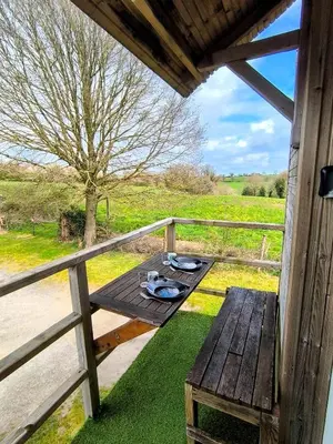 Jardin de l'établissement La Cabane