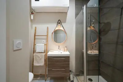 Salle de bains dans l'établissement Studio Cosy, cœur de ville - Hyper Centre