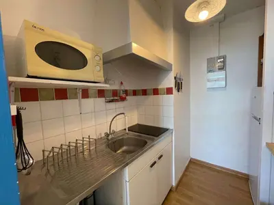 Cuisine ou kitchenette dans l'établissement SH330-046 - Appart Studio 4 couchages - SAINT HILAIRE DE RIEZ