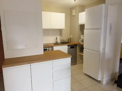 Cuisine ou kitchenette dans l'établissement Le Clos de la Corderie Tout à Pied