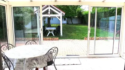 Jardin de l'établissement Pêcherie, Grande maison familiale en bord de mer
