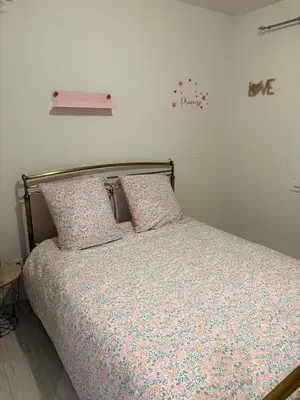 Un ou plusieurs lits dans un hébergement de l'établissement Maison familiale à 10 min des plages