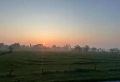 Lever ou coucher de soleil vu de la maison de vacances ou à proximité