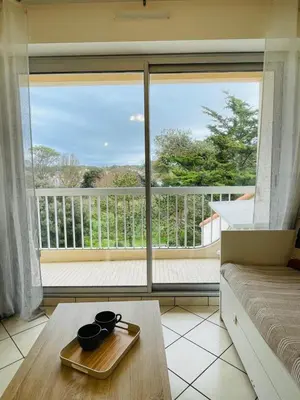 Balcon ou terrasse dans l'établissement Les Pins Marins, Proche plages