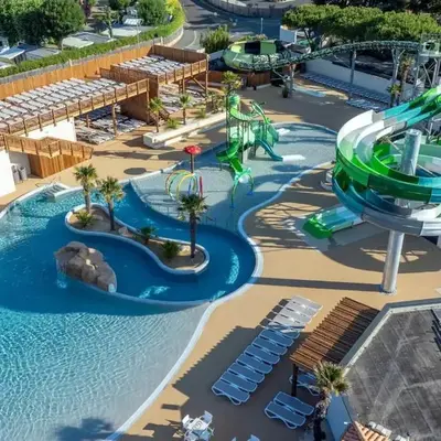 Mobilhome 400m de la plage Camping 5 étoiles