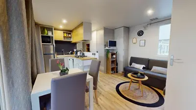 Cuisine ou kitchenette dans l'établissement La Cabane de Besse