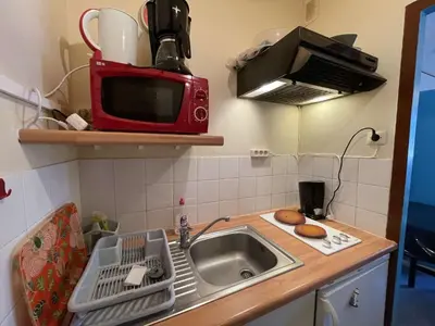 Cuisine ou kitchenette dans l'établissement SH400-29P Appart 2 pièces 4 couchages SAINT HILAIRE DE RIEZ
