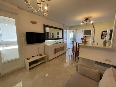 Télévision ou salle de divertissement dans l'établissement SH160-134 Appart 2 pièces cabine 5 couchages SAINT HILAIRE DE RIEZ