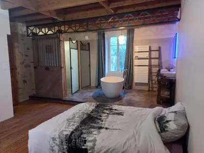 Salle de bains dans l'établissement Gîte du Parc des Lavandières