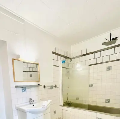 Salle de bains dans l'établissement Apparthotel Beauregard 11 cœur de Nantes WIFI