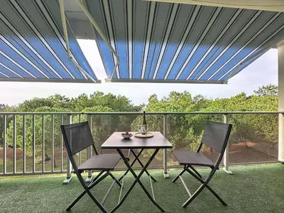 Balcon ou terrasse dans l'établissement Apartment L'Ermitage-4 by Interhome